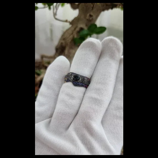 18k Gold Hawaiian Cleaning Wrasse Ring with Diamonds and Sapphires