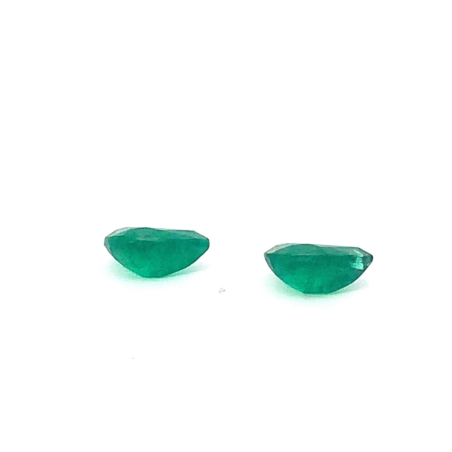 EX-070 Emerald Pear 2 pcs 3.88cts