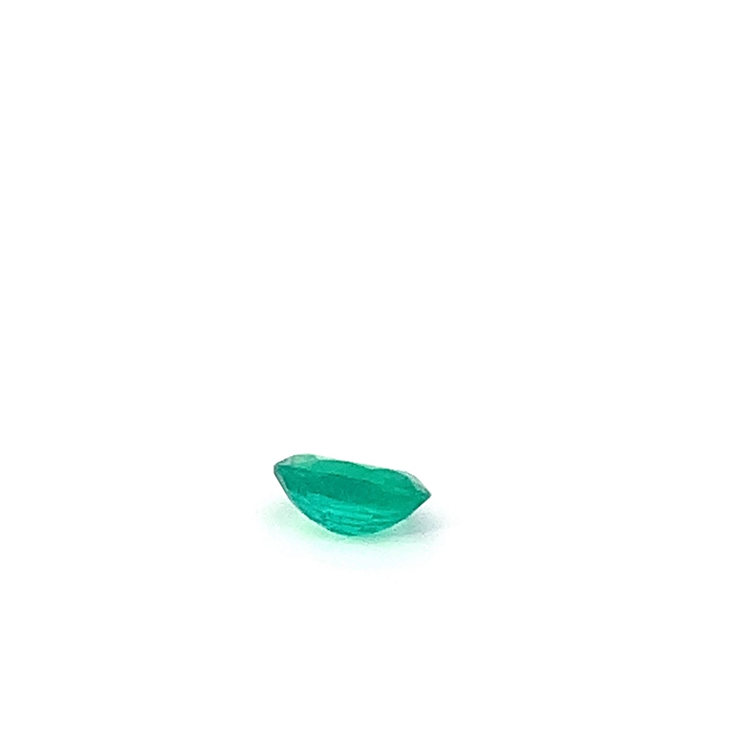 EX-055 Emerald Oval 0.99cts 7.75 x 5.72 x 3.53 mm